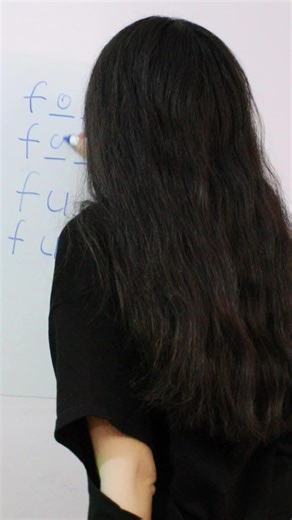 🎉 ՎԵՐՋԱՊԵՍ ՊԱՏՐԱՍՏ Է 🎉 📘 «Անգլերեն 0-ից» գիրքը Եթե միշտ ուզում էիր սկսել անգլերենը զրոյից, բայց չգիտեիր ինչպես՝ այս գիրքը հենց քեզ համար է։ ✔️ գրված է հայերենով ✔️ յուրաքանչյուր բառ ու նախադասություն ունի արտասանություն թարգմանություն ✔️ սա անգլերենի ամուր հիմքն է ✔️ զարգացնում է խոսակցական, քերականական և լսողական բոլոր հմտությունները 📖 Պարզապես կարդում ես ու սովորում ես առանց բարդ կանոնների, առանց խառնվելու։ 💰 Գրքի արժեքը՝ 3500 դրամ 👉 Սկսիր այսօր, որ վաղը արդեն կարողանաս խոսել անգլերեն 🇬