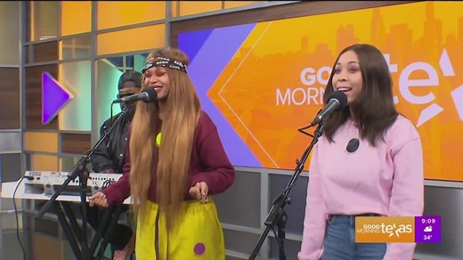 A GMT First! Erykah Badu and Her Daughter Puma Sing Together