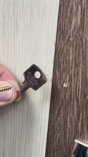 Amazing Closet Door Key Lock Installation