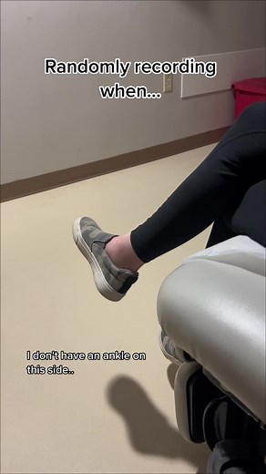 This was too damn funny not to share 😂😂😂😂 #limblossboss #dreamteamprosthetics #amputee #nolegs #funny #comedy #darkhumour #darkhumor #dadjokes #adultjokes #funnyaf #omg #funny #wtf #blindreact