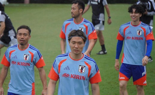 【日本代表】初戦のオランダ戦へ、板倉滉と吉田麻也の視点「相手の得意な土俵で戦ってはいけない」。高さ対策が着々と進行中
