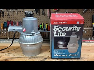 Electripak 175watt Mercury Vapor Security Area Light (1993)