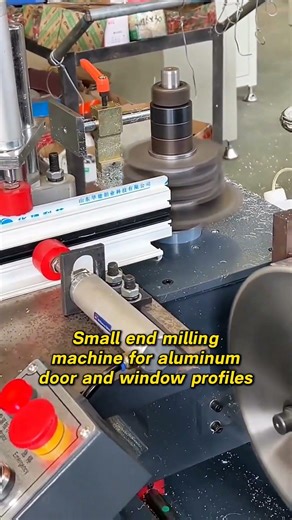 Small end milling machine for aluminum door and window profiles