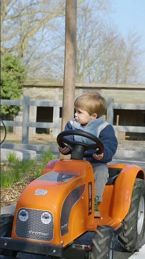 De eerste tractorchauffeurs maakten Rijschool Suikerbuik al onveilig!