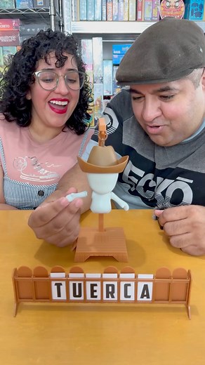 Jugando al Ahorcado! Con palabras complicadas! Es muy divertido! #juegosdemesa #boardgames #fun #ahorcado #hangman | Silverman Gaming