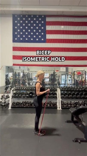 Bicep Isometric Hold #bicep #isometricexercise #rehab #elev8fitness