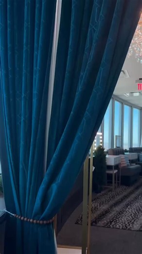 Brides, we want you happy and comfortable in an elegant space to match your wedding day energy💗💍🥂 #okcwedding #oklahomavenue #bridalinspo #luxuryweddings #bridalsuite | Slate at the Founders Tower