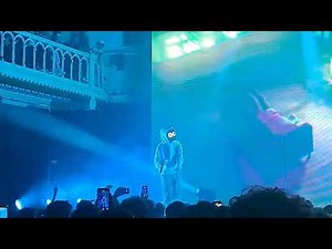 Boywithuke - Loafers (live in Amsterdam)