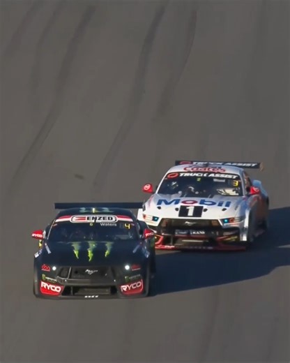 140K views · 1.4K reactions | An epic last-lap battle for the Blue Oval brigade! Waters steals a podium finish from WAU rookie Ryan Wood! | Supercars | Facebook