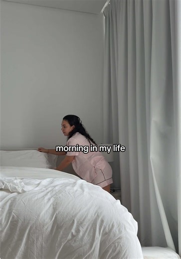 morning in my life as an American in Dubai! psa: everything is linkd in my bio on amzn! #morningroutine #morningvlog