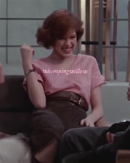 YIPPEE I LOVE THE COLOUR GREEN !!! - ib: @Mike ockslong - #whompingwillow123 #foryou #fyp #viral #trending #brianjohnson #allisonreynolds #johnbender #clairestandish #andrewclark #thebreakfastclub