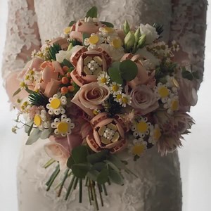 Looking for wedding ideas? Get inspired by these awesome LEGO wedding builds. | LEGO