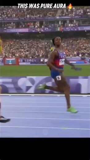 She Ran So Fast… Even the Sports Police Couldn’t Keep Up! 🚓🏃‍♀️💨"