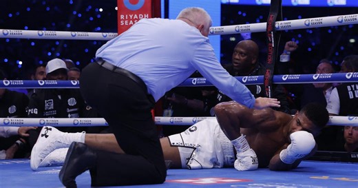 Boxe: Dubois met Joshua KO et s'adjuge le titre IBF des poids lourds