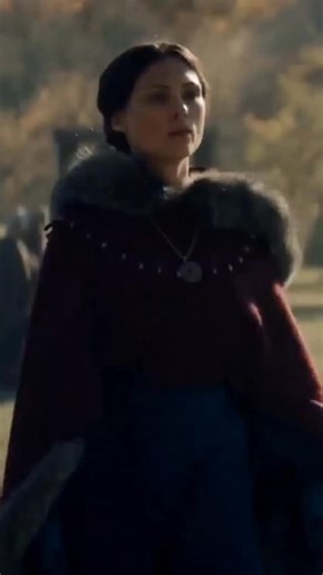 Film Dizi Tavsiyeleri on Instagram: "📺 The Witcher (2019– ) – The Witcher ⭐ IMDb: 8.0/10 🎭 Tür: Fantastik • Aksiyon • Macera • Dram 🎬 Yaratıcılar: Lauren Schmidt Hissrich (Andrzej Sapkowski’nin kitaplarından uyarlama) 🎭 Oyuncular: Henry Cavill (Geralt of Rivia – S1-3), Anya Chalotra (Yennefer), Freya Allan (Ciri), Joey Batey (Jaskier) 📍 Konu: Kıta adı verilen büyü, canavarlar ve entrikalarla dolu bir dünyada, yalnız canavar avcısı Rivyalı Geralt, büyücü Yennefer ve kaderiyle yüzleşen prense