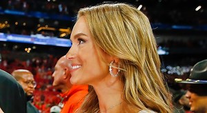PHOTO: ESPN's Molly McGrath Had Heads Spinning With Her Incredibly Short Skirt That Was Causing A Major Distraction On The Sidelines