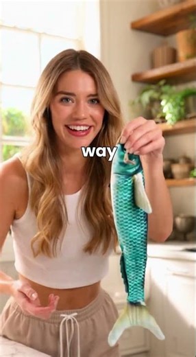 A great way to prevent your freshly baked croissants from your cat spoiling it! #cat #cute #funny