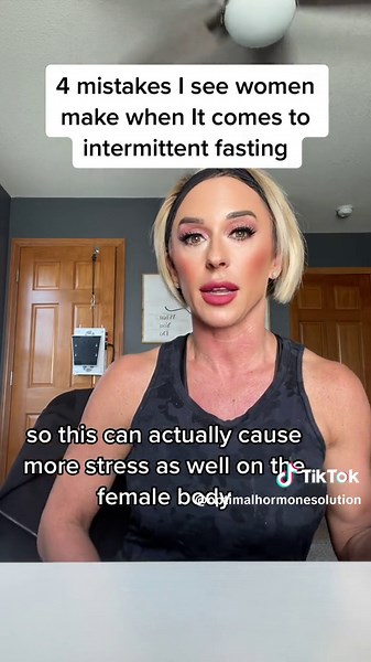 4 mistakes I see women make when it comes to intermittent fasting… 1) Chronic under-eating 2) Not enough water or electrolytes 3) Water fasts for 24 hours 4) Fasting at the wrong time in the female cycle I show women how to intermittent fast when i work with them 1:1. Hormone testing can be helpful to determine your cortisol levels to see what type of intermittent fasting would be best for you. Link in my bio ❤️ #hormones #fatloss #fatlossover40 #balancedhormones