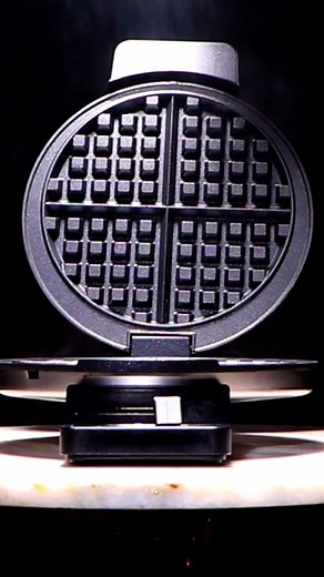 Gummy Mac and Cheese