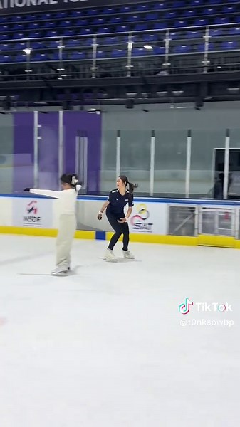 hydro blades!🙌🏻⛸️💥💫 #05 #fyp #figureskater #สเก็ตน้ําแข็ง #figureskating #iceskating