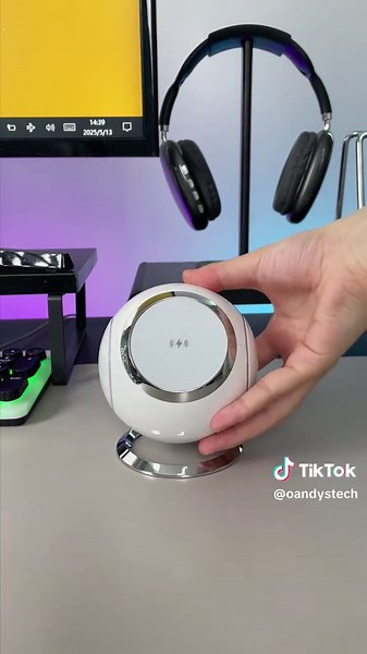 Super Fast Wireless Charging for iPhone 16