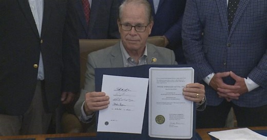 Gov. Braun signs 10 health care-related bills, bringing 'substantial reform' to Indiana