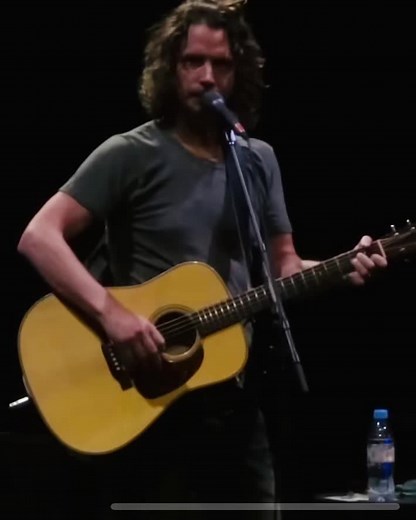 Chris Cornell's Acoustic Mashup of Metallica and U2