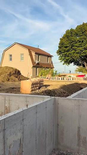 Thinking of tackling that BIG renovation this winter? Book now with Icon Building LTD—we'll handle all the heavy lifting, so you can relax and enjoy the holidays! 1 (888) 844-4266 #WinterRenovations #IconBuildingLTD #HomeImprovement | Icon Management Inc.