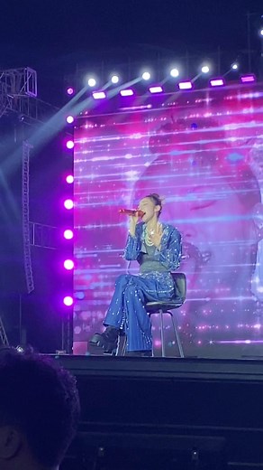 543K views · 17K reactions | Ikaw pa nagbuhat ng upuan marami ka talagang napasaya珞 산다라박 Sandara Park #reelschallengereelschallenge #kalimudanfestival2025 #facebookreelsviral #reelschallenge #SultanKudaratSikatKa #SultanKudarat #SultanKudaratTayoAngTurismo #facebookpost #reelschallengereelschallengereelschallengereelschallenge #Kalimudan2025 | Vienna Panes - Palabrica | Facebook