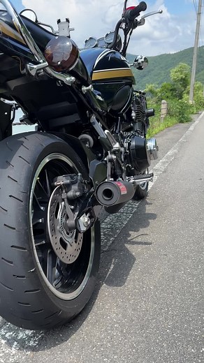 カワサキZ900RSとヨシムラの魅力！