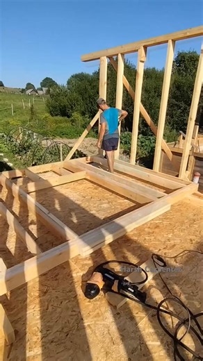 Installation of External and Internal Walls During Construction Using the Platform Method | 10M Followers