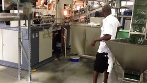 JOHSEAN Blowing machine JS-4000S Filling of edible oil in continuous normal production in Jamaica OUR CLIENTS | Johsean Machinery Blow Molding Machine - Jiansheng