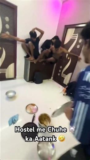 Hostel Dinner Be Like: Chuha Aa Gaya 😭🐭😂 | Hostel Life Reality | Hostel Vines