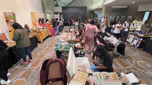 Atlanta hair show celebrates natural, locked styles