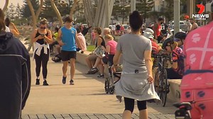 198K views · 2.3K reactions | Despite tougher laws introduced today banning gatherings of more than 10 people, some South Australians have still flocked to our beaches taking advantage of warmer weather and ignoring the advice of authorities to stay home and stop the spread of coronavirus. More: 7news.link/2wKr4xz The latest in 7NEWS at 6pm. #7NEWS | 7NEWS Adelaide | Facebook