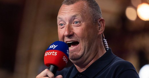 Who is part of ITV's new look 2026 darts coverage featuring Wayne Mardle, Glen Durrant and two new presenters