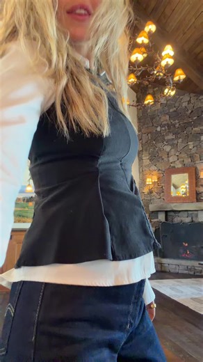 Hair Styling Techniques: Fire Play and Serving Skills