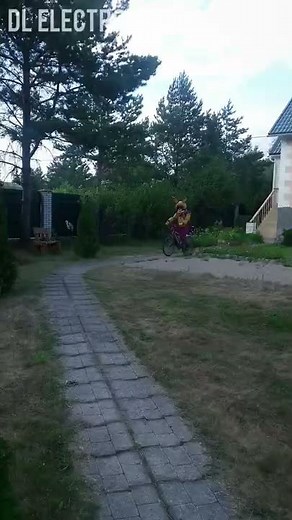 [FNAF SHORT] Spring Bonnie is having fun