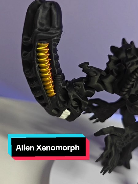 Alien Xenomorph by Eagle3Dprints We made a toy inspired by the legendary sci-fi franchise - Alien including Covenant, Prometheus and Rubicon. Exceptional quality and highly detailed! Gold accents are customizable, just text us with the color you wish. #alien #alienxenomorph #cosplay #3dprint #3drinting #3dprints #fidget