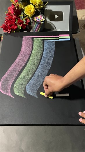 Mastering Arabic Calligraphy with Chalk Techniques