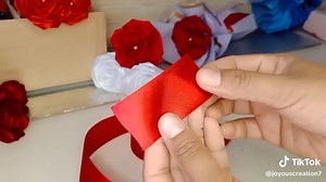 How to Create a Stunning Red Rose Bouquet