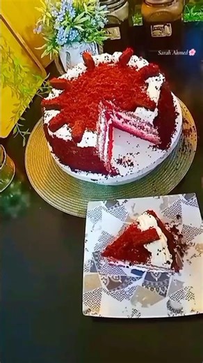 من احلى الكيك بصراحه اتمنى تجربوها 👌✨#red_velvet_cake #ريد_ڤلڤيت_كيك #تورتة_اعياد_الميلاد