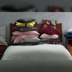 86K views · 748 reactions | How To Style Your room with some Pillows :) Source: West Elm | Homebliss | Facebook