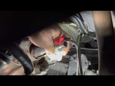 Toyota Corolla Oxygen Sensor Replacement - Code P0031 / P2195 - Easy 15 Minutes Fix