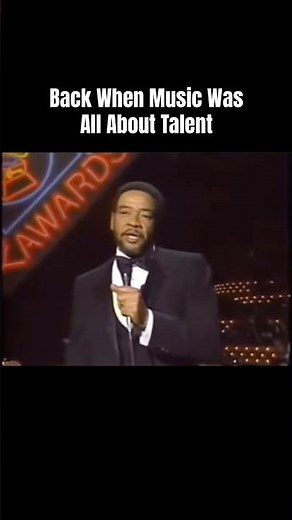 Bill Withers performing 'Just The Two of Us' in 1982