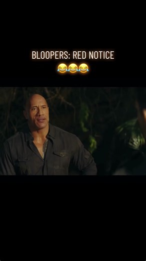 Bloopers: Red Notice 😂😂😂 #blooper #rednotice #ryanreynolds #dwaynejohnson #therock #galgadot #movie #film #funny #laugh #fy #fyp #foryou #viral #tiktok #foryoupage #fypシ゚viral #hopper1972 #fypシ #hilarious