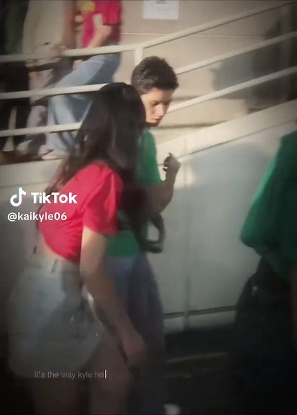 dodong, always a gentleman towards his inday 🤧🩵 @kai @Kyle Echarri #KaiKyle #KaiMontinola #KyleEcharri #fyp #wisharts