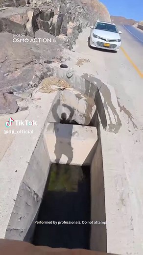 Hold your breath. How long can you stay down? 🤿 The DJI Osmo Action 6's 20m bare-body waterproofing means the camera goes deeper than most people will, and the 1/1.1-inch sensor reads every coral edge clean. Drop your time below. ⚠️ Professional operation. Do not imitate. 🎥: steve-parkour1 #DJI #DJIOsmoAction6 #UnderwaterPOV #fyp #Waterproof #ActionCamera #Summervibe