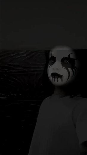Cassandra Olivia (@cassandra.olivia19)’s videos with Red Flags slowed down - sn0wsss_fur
