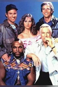 Dieci anni fa gli uomini di un commando specializzato operante in Vietnam, vennero condannati ingiustamente da un tribunale militare. Evasi da un carcere di massima sicurezza si rifugiarono a Los Angeles vivendo in clandestinità. Sono tuttora ricercati, ma se avete un problema che nessuno può risolvere e se riuscite a trovarli forse potrete ingaggiare il famoso A-Team.🎞📽🎬📺🇺🇸💪💪 | Cinema Remember 70-80-90